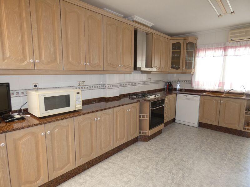 4 slaapkamer Villa Te koop 4 slaapkamer Villa Te koop