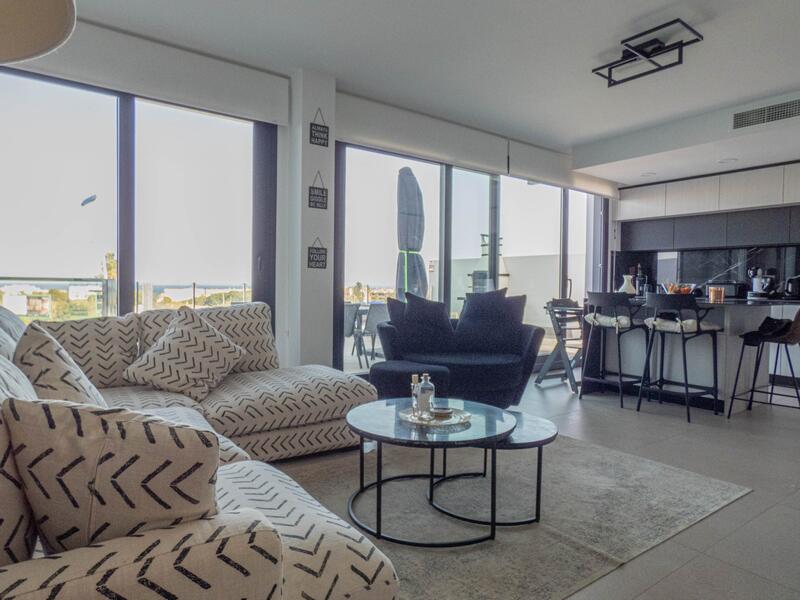 3 bedroom Apartment for sale