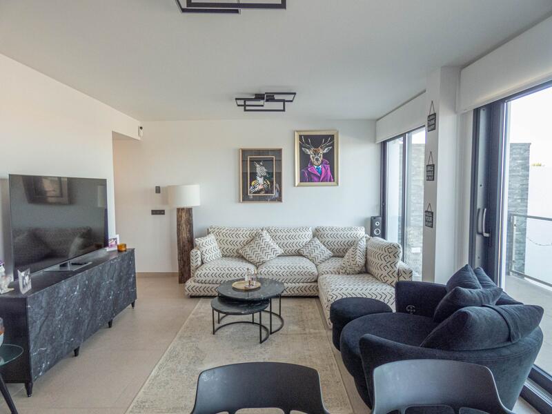 3 bedroom Apartment for sale