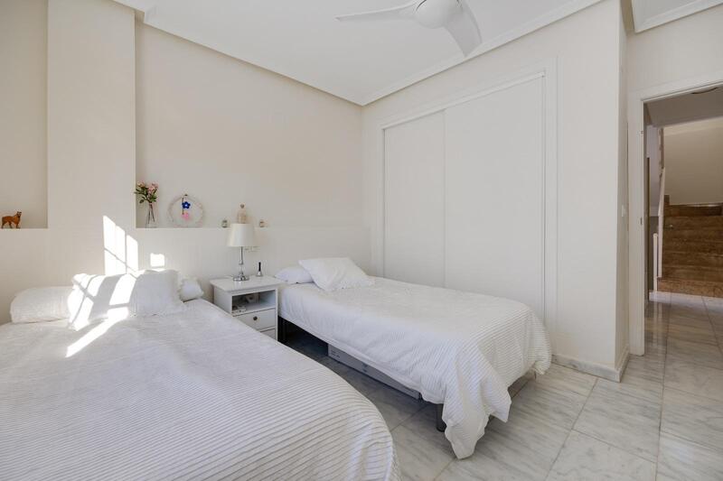4 bedroom Townhouse for sale 4 bedroom Townhouse for sale