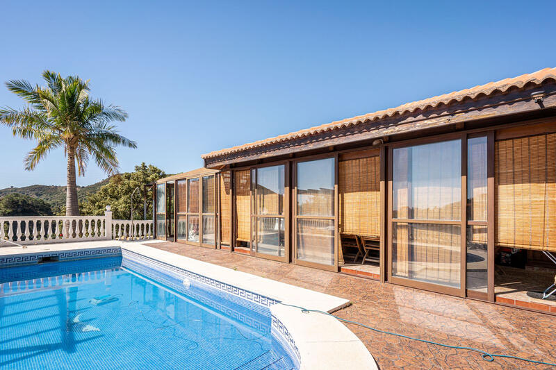 Landsted til salg i Estepona, Málaga Landsted til salg i Estepona, Málaga