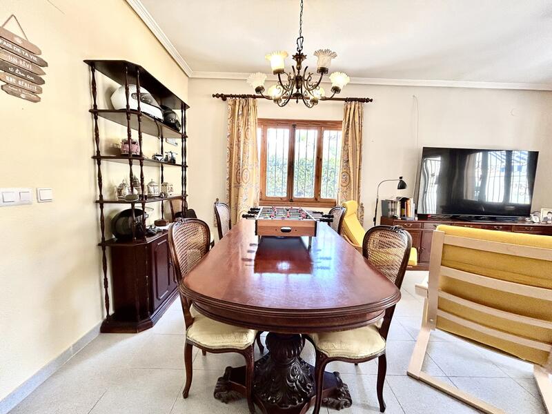3 спальная комната вилла продается 3 спальная комната вилла продается