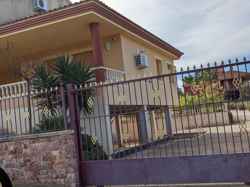 5 bedroom Villa for sale 5 bedroom Villa for sale