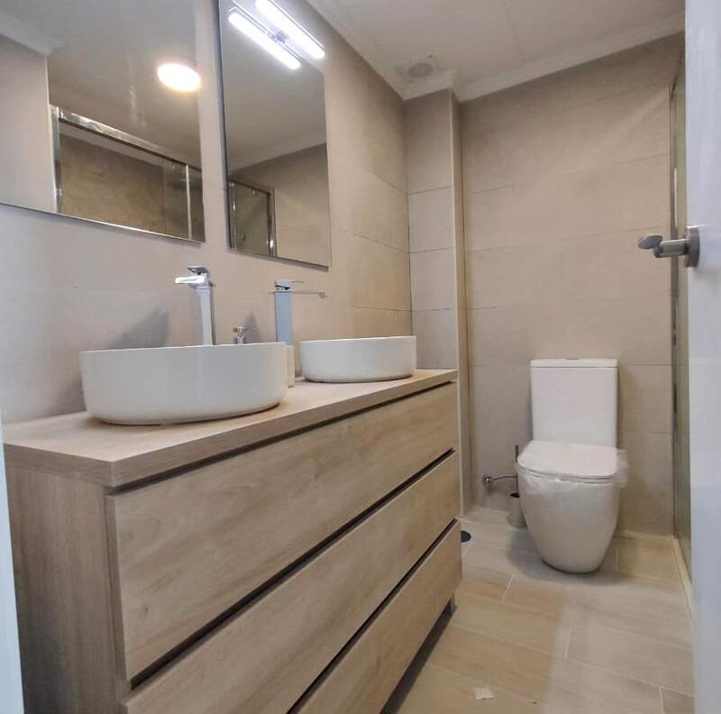 2 bedroom Townhouse for sale