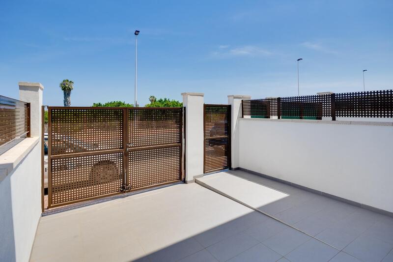 3 bedroom Townhouse for sale