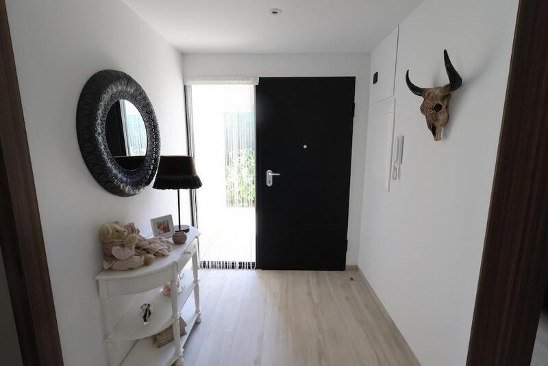 3 slaapkamer Villa Te koop 3 slaapkamer Villa Te koop