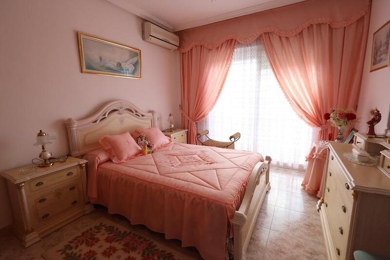5 bedroom Villa for sale