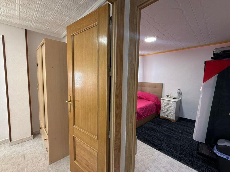 4 bedroom Apartment for sale