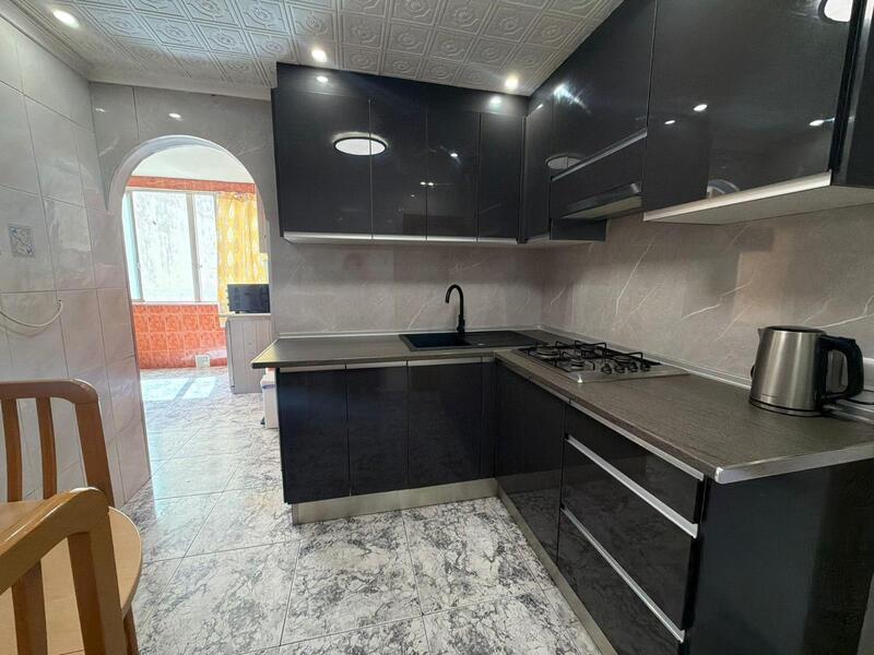 4 bedroom Apartment for sale
