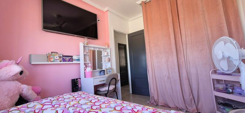 3 slaapkamer Villa Te koop 3 slaapkamer Villa Te koop