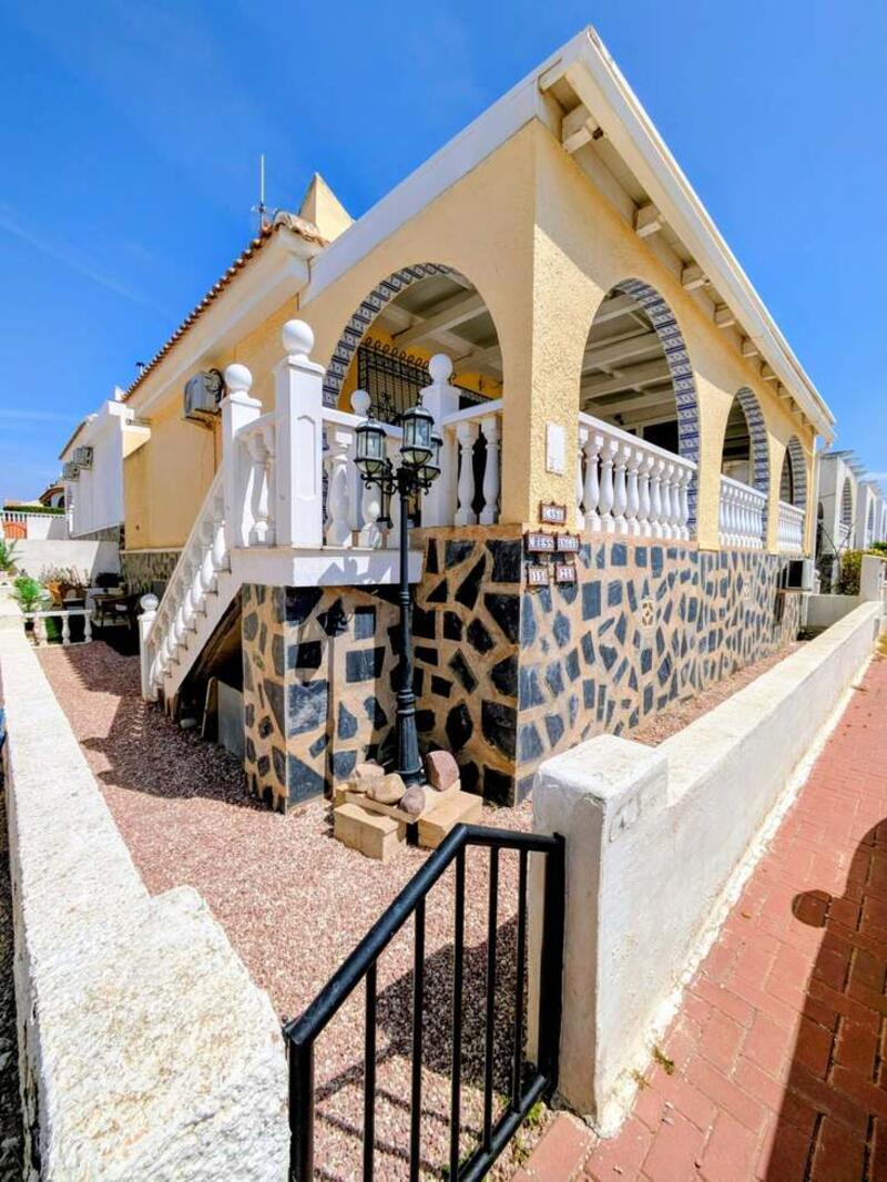 2 bedroom Country House for sale 2 bedroom Country House for sale