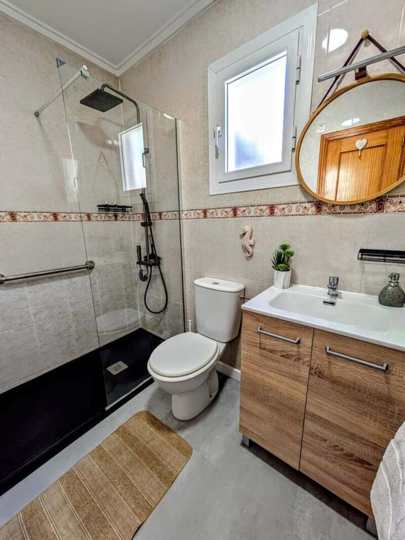2 bedroom Country House for sale 2 bedroom Country House for sale