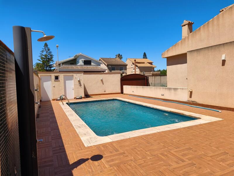 4 bedroom Villa for sale