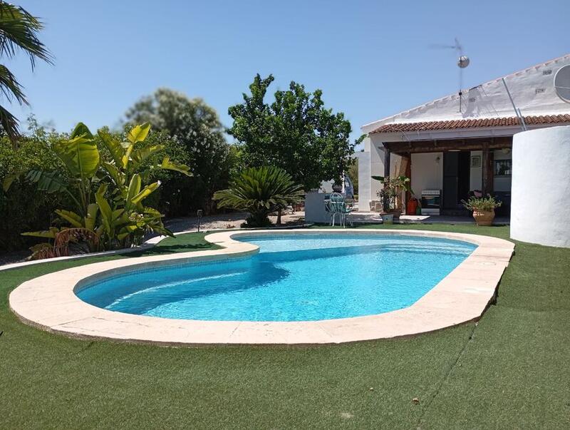 Country House for sale in Daya Nueva, Alicante