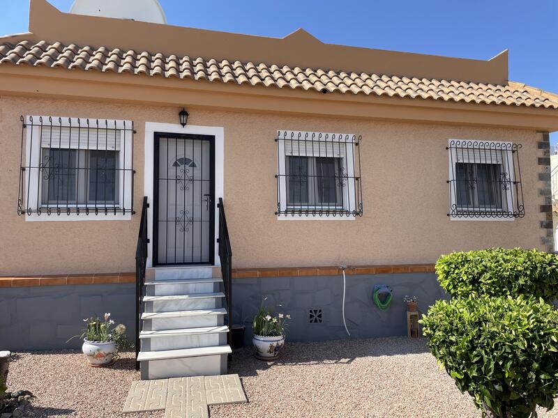 3 bedroom Villa for sale 3 bedroom Villa for sale