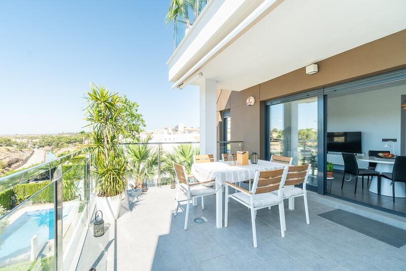 Apartment for sale in Villamartin, Alicante Apartment for sale in Villamartin, Alicante