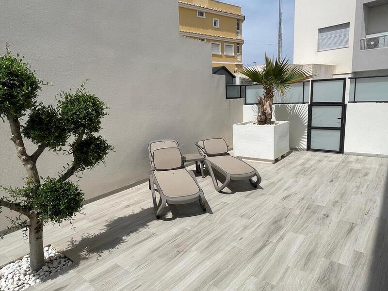 3 slaapkamer Villa Te koop 3 slaapkamer Villa Te koop