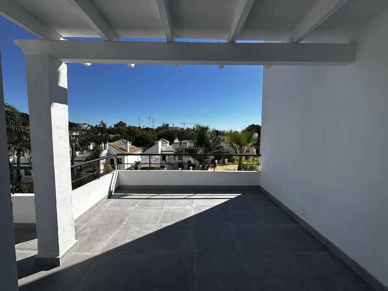 Appartement zu verkaufen in Nueva Andalucia, Málaga