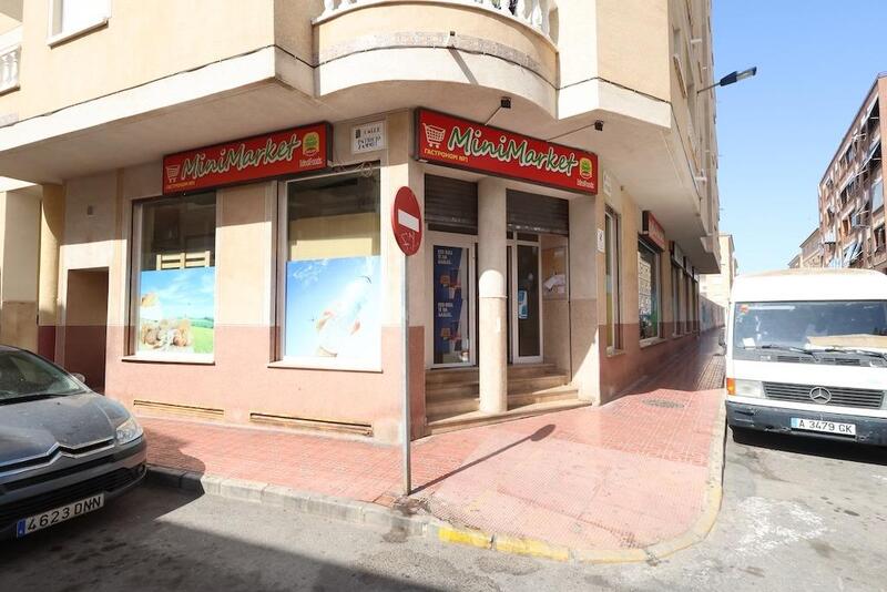 Kommersiella fastigheter till salu i Torrevieja, Alicante