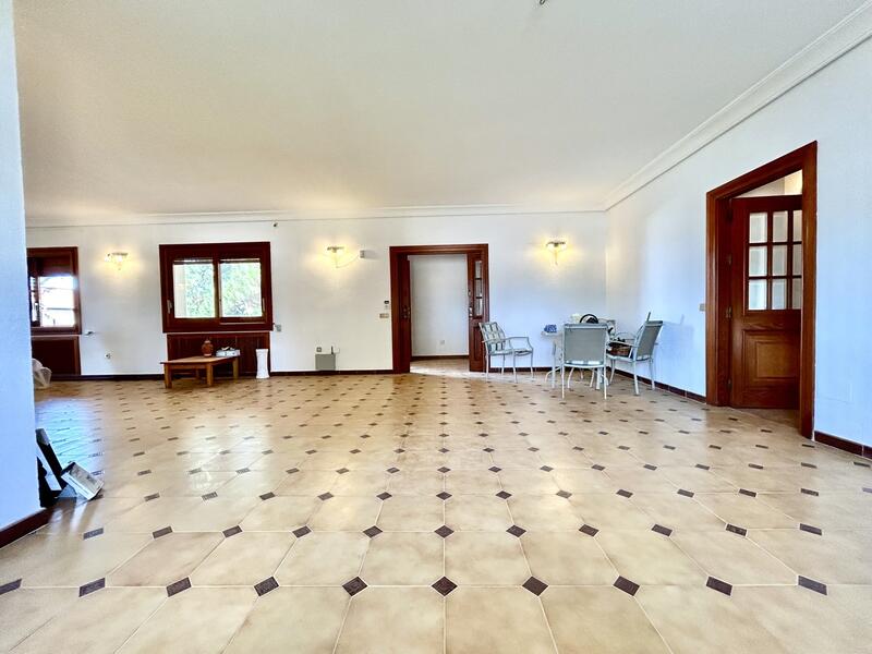 4 Schlafzimmer Villa zu verkaufen 4 Schlafzimmer Villa zu verkaufen