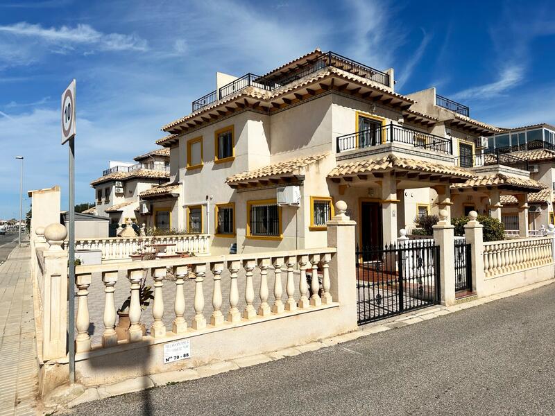 Radhus till salu i Orihuela Costa, Alicante