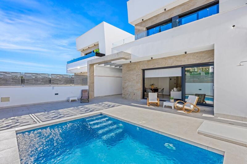 3 bedroom Villa for sale 3 bedroom Villa for sale