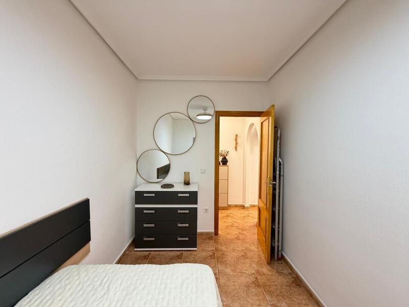 2 slaapkamer Appartement Te koop 2 slaapkamer Appartement Te koop