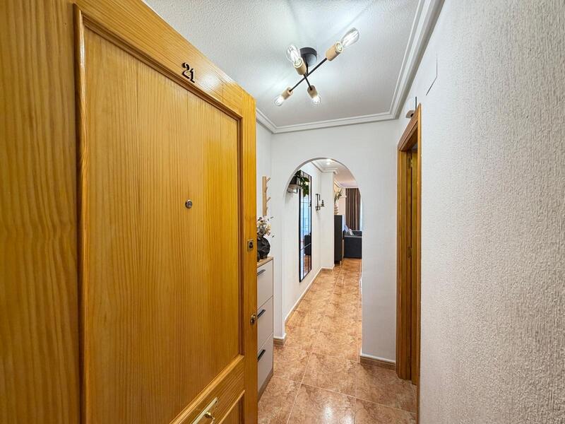 2 slaapkamer Appartement Te koop 2 slaapkamer Appartement Te koop