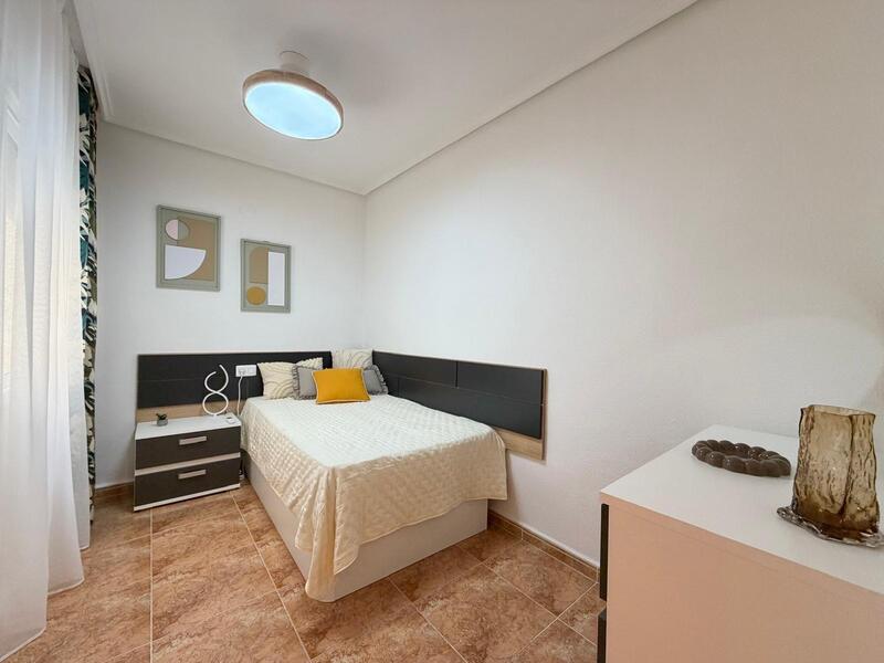 2 slaapkamer Appartement Te koop 2 slaapkamer Appartement Te koop