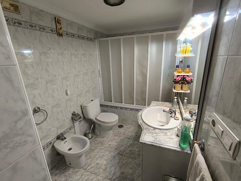 6 bedroom Townhouse for sale 6 bedroom Townhouse for sale