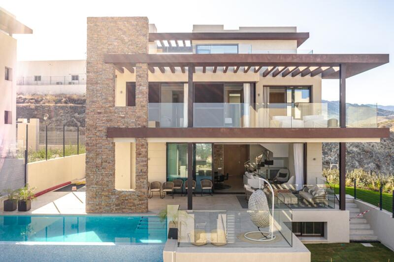 Villa Te koop in Benahavis, Málaga