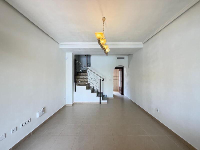 2 bedroom Townhouse for sale