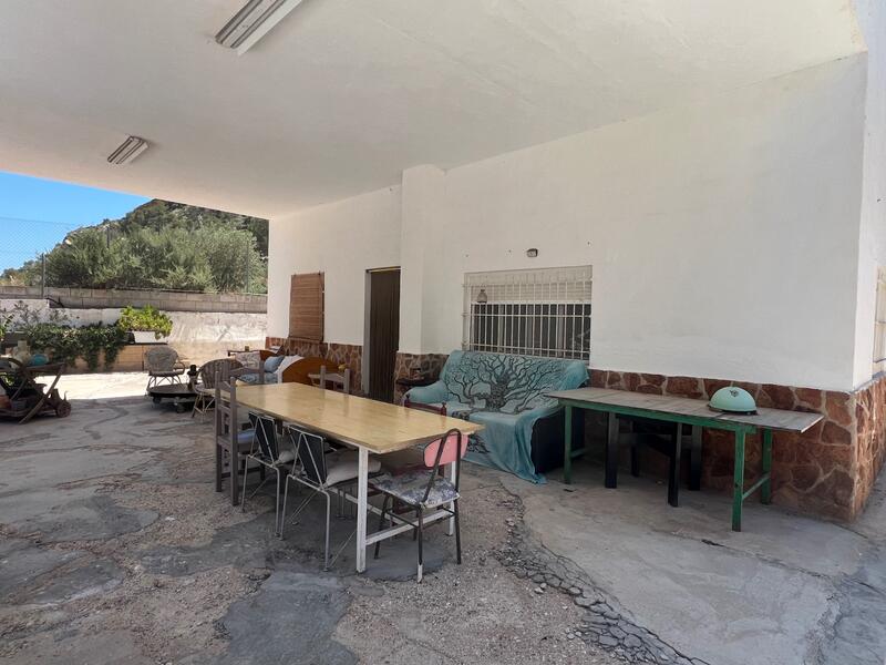 4 bedroom Country House for sale 4 bedroom Country House for sale