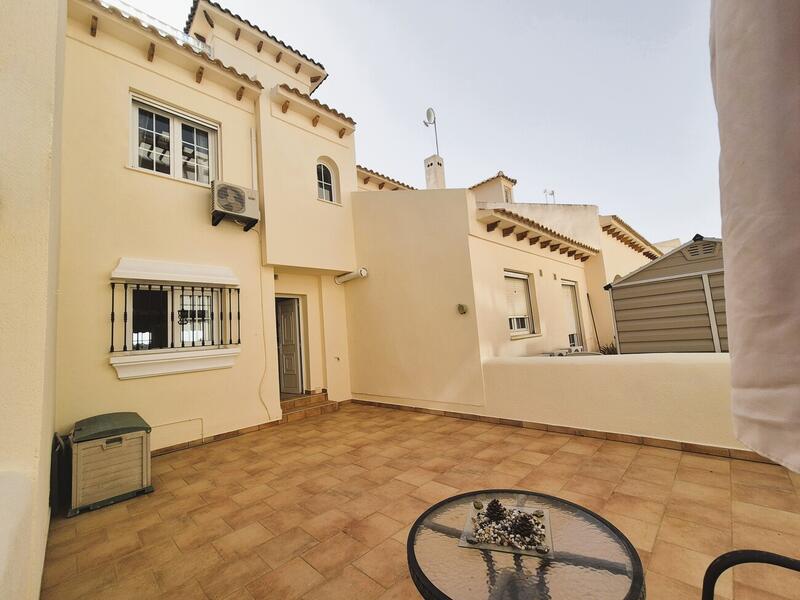 2 bedroom Townhouse for sale 2 bedroom Townhouse for sale
