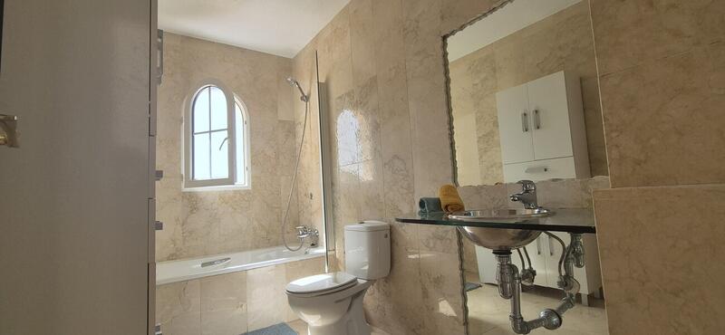 2 bedroom Townhouse for sale 2 bedroom Townhouse for sale