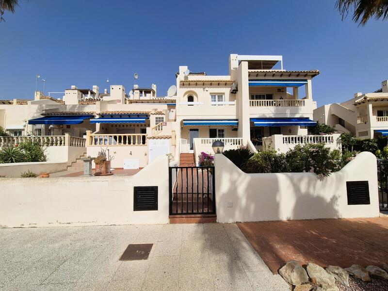 2 bedroom Townhouse for sale 2 bedroom Townhouse for sale