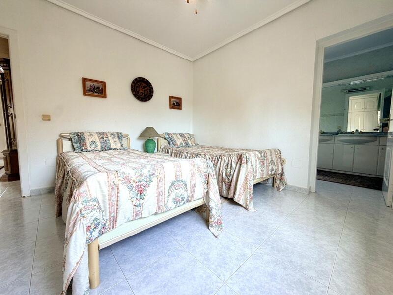 5 bedroom Villa for sale 5 bedroom Villa for sale