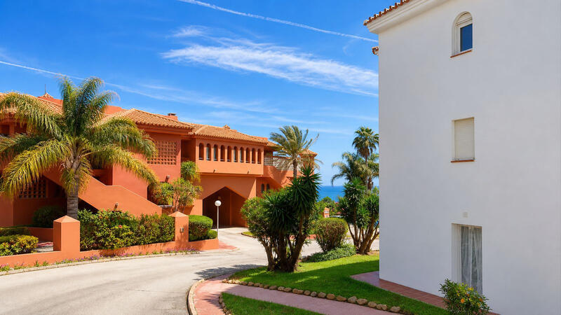Apartment for sale in La Duquesa, Málaga