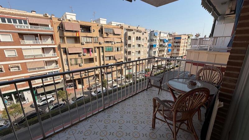 2 slaapkamer Appartement Te koop