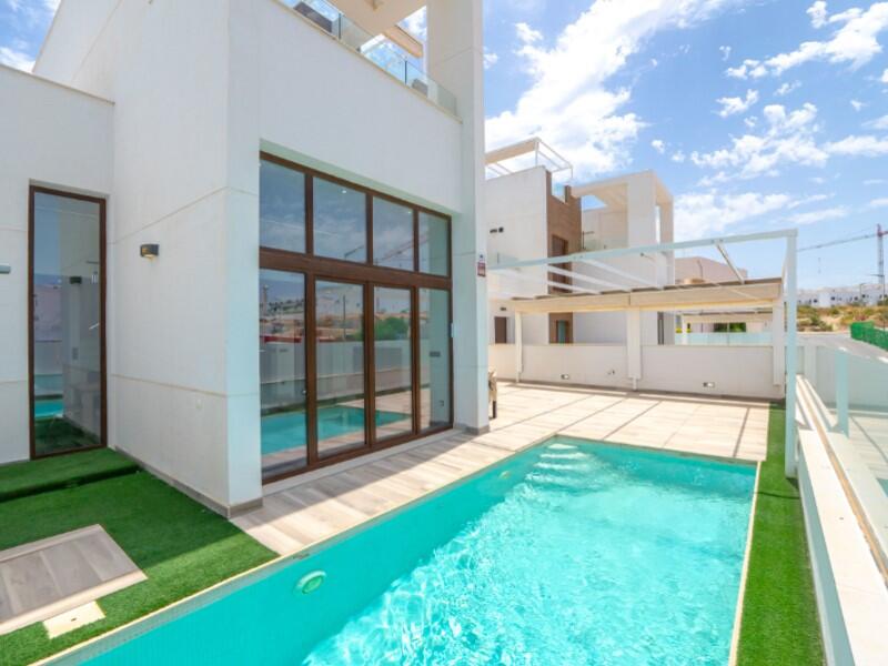 4 bedroom Villa for sale 4 bedroom Villa for sale