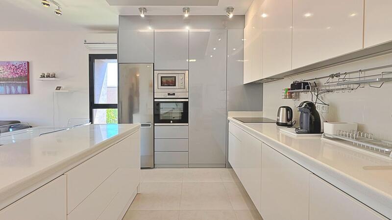 3 bedroom Apartment for sale 3 bedroom Apartment for sale