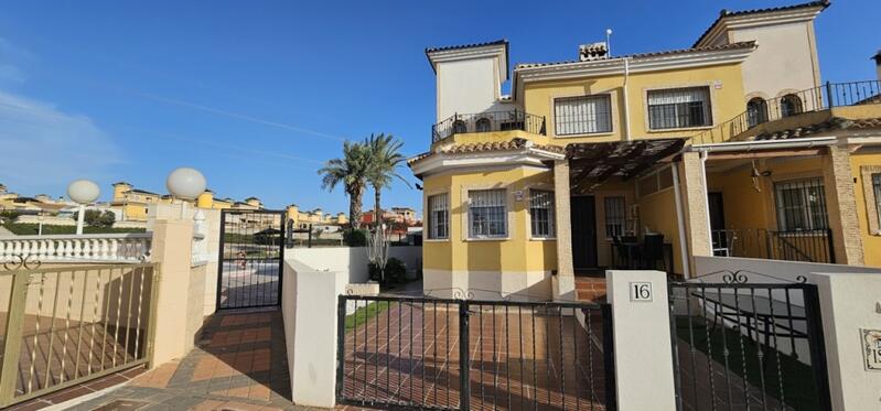 Villa zu verkaufen in Lo Crispin, Alicante