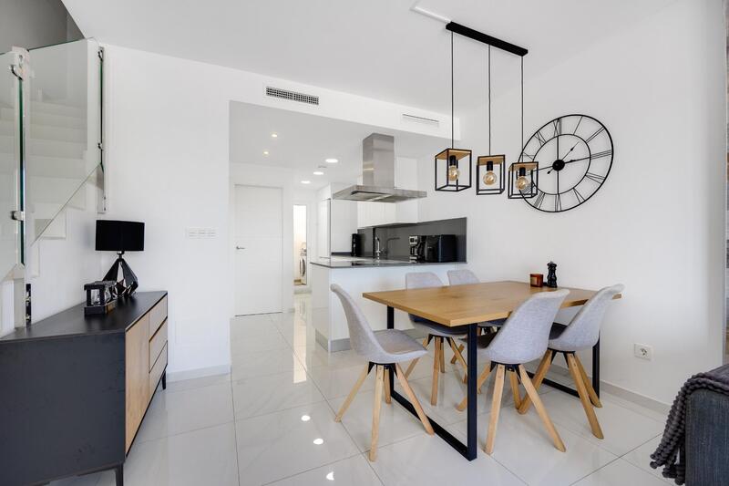 3 bedroom Townhouse for sale