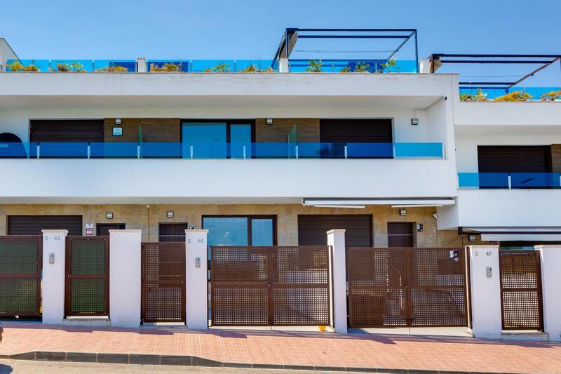 3 bedroom Townhouse for sale