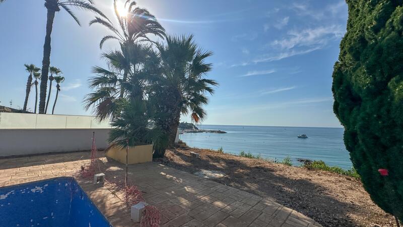 5 bedroom Villa for sale