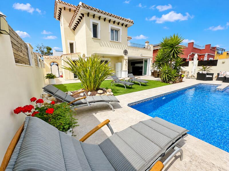 3 bedroom Villa for sale