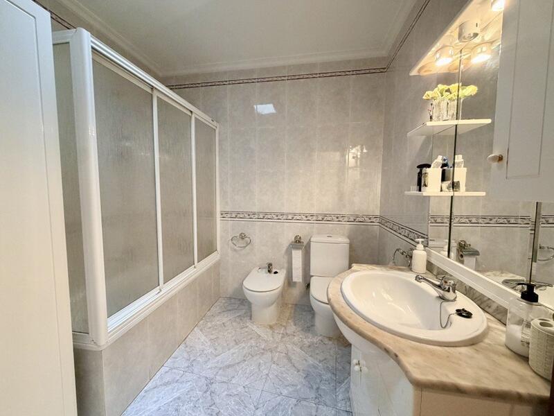 6 bedroom Apartment for sale 6 bedroom Apartment for sale