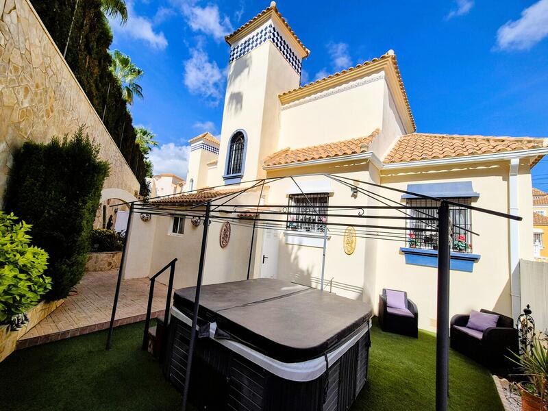 3 bedroom Villa for sale 3 bedroom Villa for sale