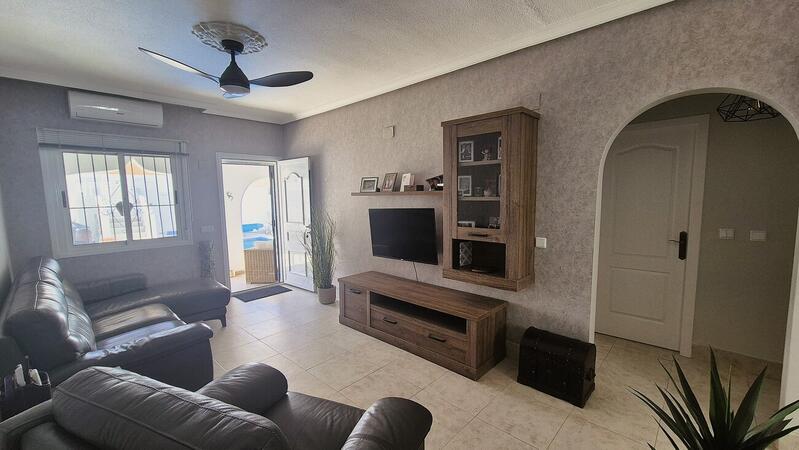 2 bedroom Country House for sale 2 bedroom Country House for sale