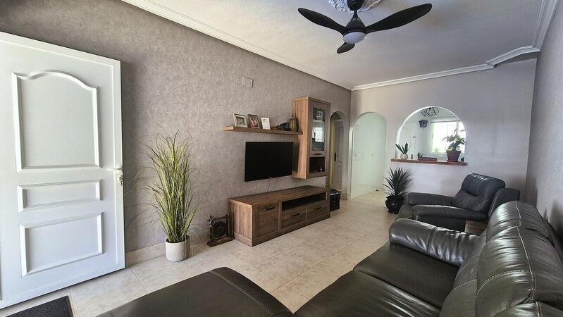 2 bedroom Country House for sale 2 bedroom Country House for sale